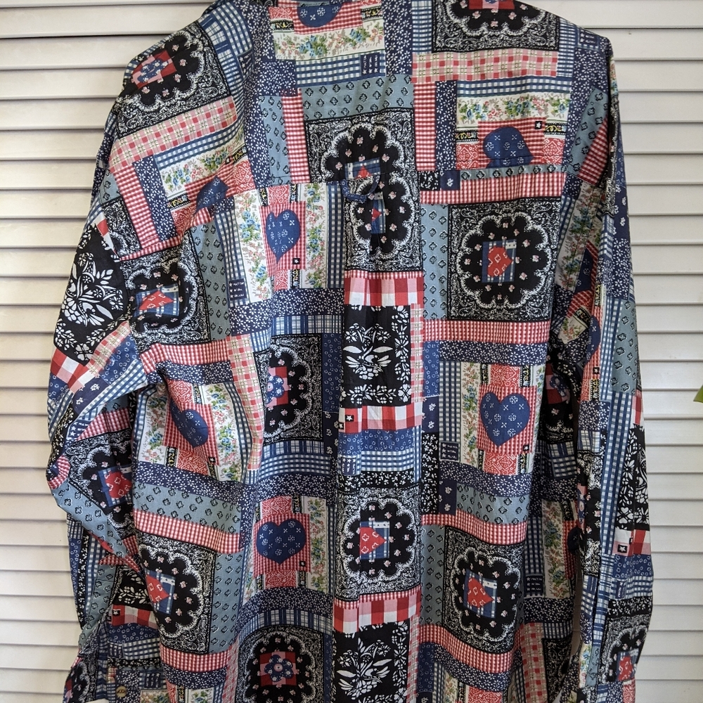 Vintage Solutions ! Button Down Shirt.          3 - Picture 2 of 3